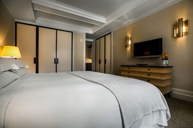 Jacques Grange Designed The Mark Hotel Luxury Bedrooms (3)