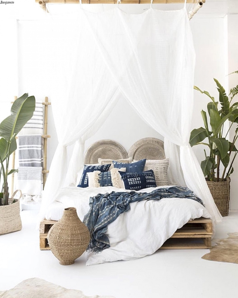 Why Bedroom Veils Are a Thing in 2019 Bedroom Ideas