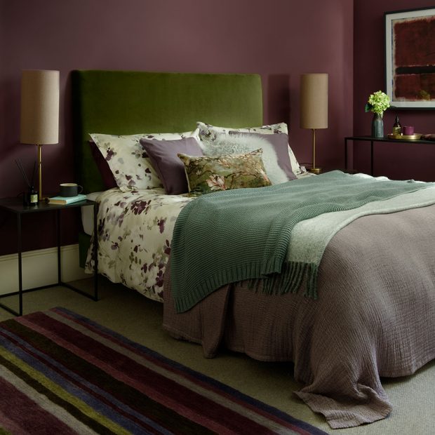 Green Bedroom Ideas For A Lavish Decor 4